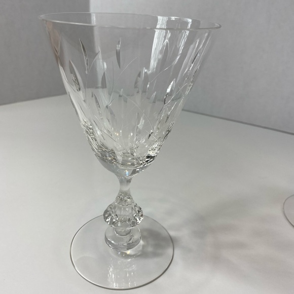 Duncan & Miller Willow Crystal Wine Glasses - Picture 2 of 9